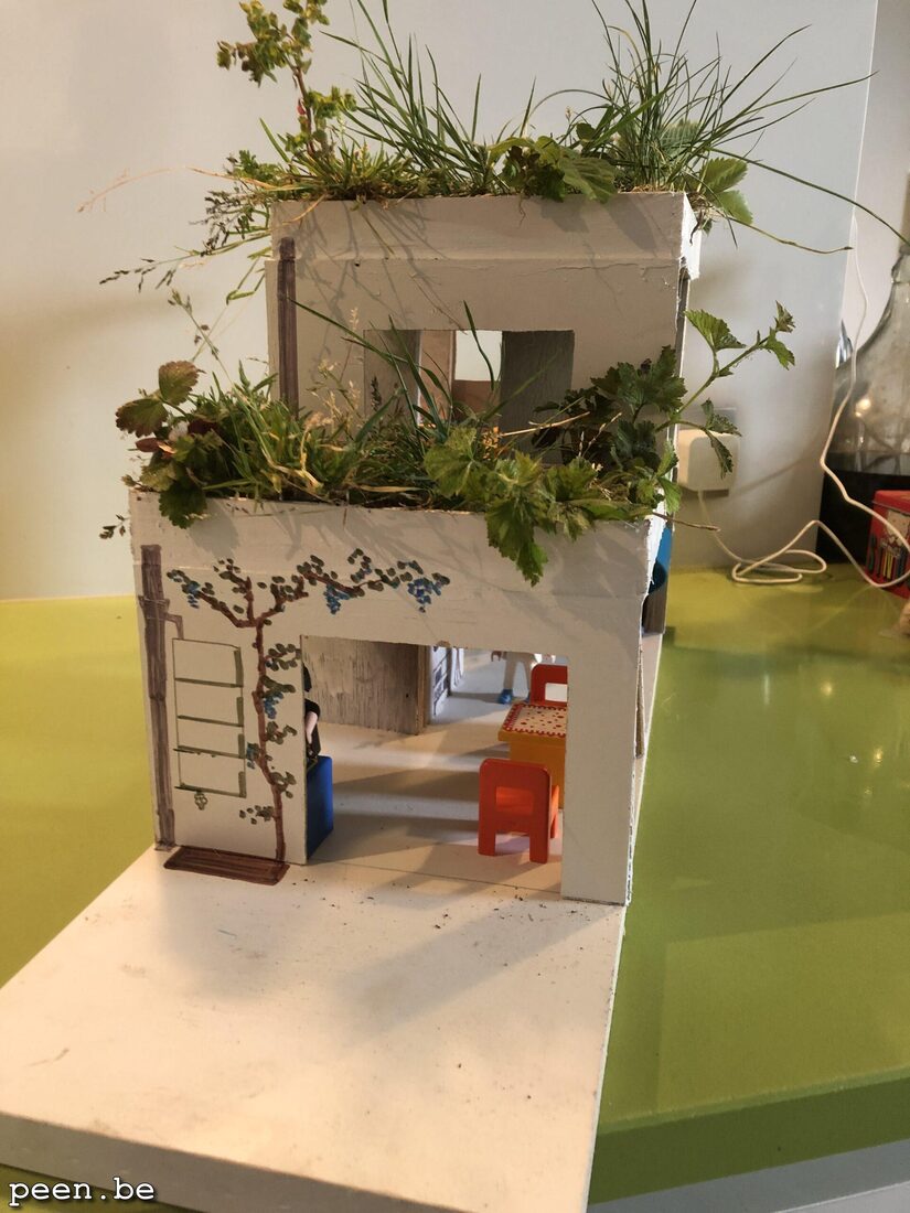 Realistic City Doll House